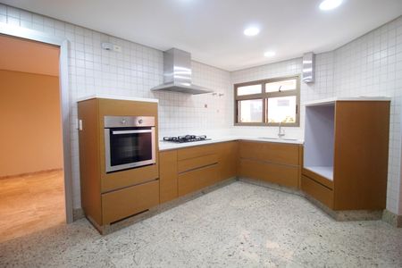 Apartamento à venda com 301m², 4 quartos e 4 vagas