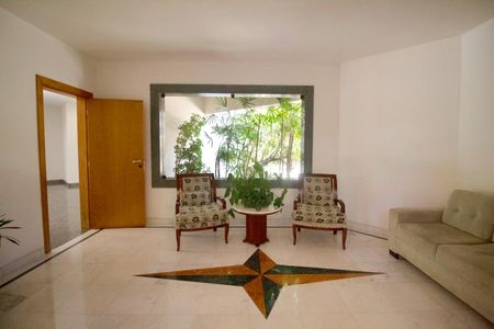 Apartamento à venda com 301m², 4 quartos e 4 vagas