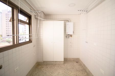 Apartamento à venda com 301m², 4 quartos e 4 vagas