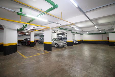 Apartamento à venda com 301m², 4 quartos e 4 vagas