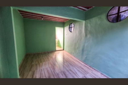 Sala Quarto de kitnet/studio para alugar com 1 quarto, 38m² em Irajá, Rio de Janeiro
