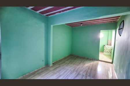 Sala Quarto de kitnet/studio para alugar com 1 quarto, 38m² em Irajá, Rio de Janeiro