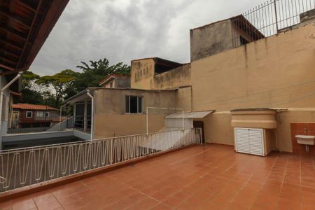 Casa à venda com 151m², 5 quartos e 3 vagas Casa à venda com 151m², 5 quartos e 3 vagasSacada
