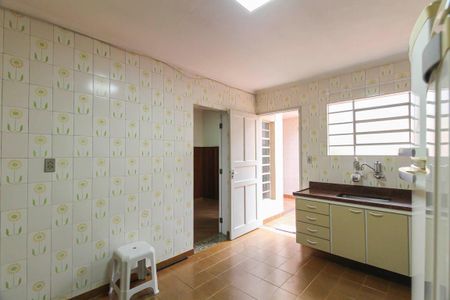 Casa à venda com 151m², 5 quartos e 3 vagas Casa à venda com 151m², 5 quartos e 3 vagasCozinha