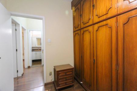 Casa à venda com 151m², 5 quartos e 3 vagas Casa à venda com 151m², 5 quartos e 3 vagasQuarto 1