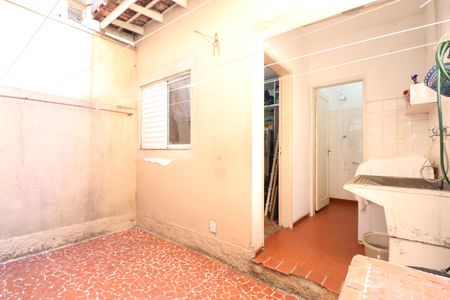 Casa à venda com 90m², 2 quartos e 1 vagaÁrea de Serviço e Banheiro de Serviço
