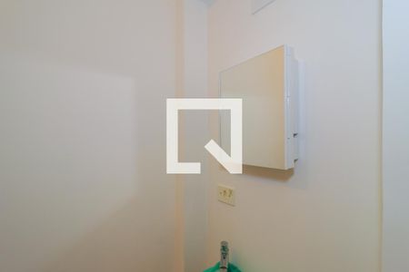 Banheiro Social de kitnet/studio para alugar com 1 quarto, 20m² em Jardim Monte Kemel, São Paulo