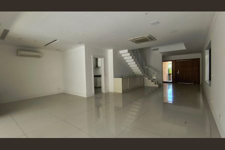 Sala de casa de condomínio à venda com 4 quartos, 450m² em Barra da Tijuca, Rio de Janeiro