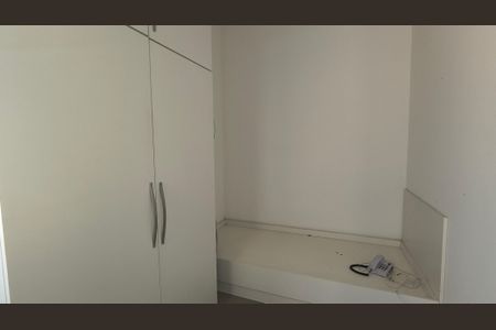 Casa de condomínio à venda com 450m², 4 quartos e 3 vagas Casa de condomínio à venda com 450m², 4 quartos e 3 vagasQuarto de Serviço