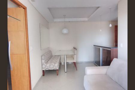 Sala de apartamento à venda com 2 quartos, 53m² em Utinga, Santo André