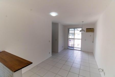 Sala de apartamento para alugar com 3 quartos, 88m² em Maceio, Niterói