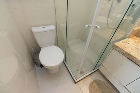 Apartamento à venda com 50m², 2 quartos e 1 vaga Apartamento à venda com 50m², 2 quartos e 1 vagaBanheiro Social