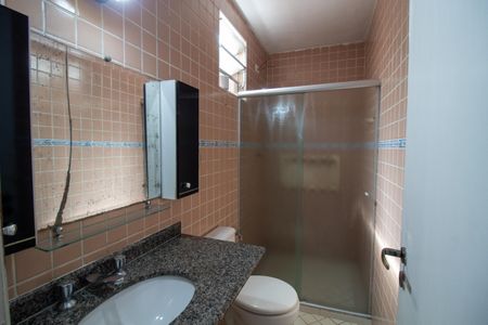 Casa à venda com 250m², 2 quartos e 1 vagaBanheiro