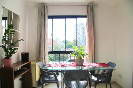 Sala de apartamento à venda com 2 quartos, 60m² em Vila Tijuco, Guarulhos