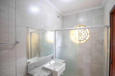 Casa à venda com 140m², 3 quartos e 5 vagasBanheiro da Suíte 1