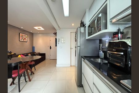 Cozinha de apartamento à venda com 1 quarto, 45m² em Vila Nova Conceição, São Paulo