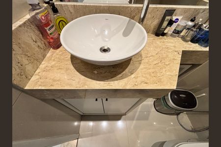 Apartamento à venda com 45m², 1 quarto e 1 vaga Apartamento à venda com 45m², 1 quarto e 1 vagaBanheiroBanheiro