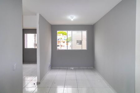 Sala de apartamento para alugar com 2 quartos, 45m² em Jardim Egle, São Paulo