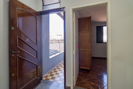 Casa à venda com 88m², 3 quartos e 2 vagasHall dos quartos