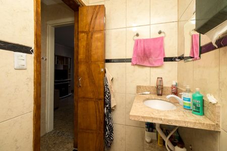 Casa à venda com 88m², 3 quartos e 2 vagasBanheiro 2