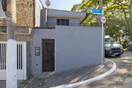 Casa à venda com 88m², 3 quartos e 2 vagasFachada