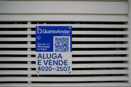 Casa à venda com 180m², 2 quartos e 2 vagas Casa à venda com 180m², 2 quartos e 2 vagasFachada Garagem 2