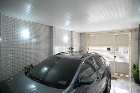 Casa à venda com 180m², 2 quartos e 2 vagas Casa à venda com 180m², 2 quartos e 2 vagasGaragem 2