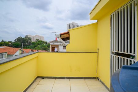 Casa à venda com 180m², 2 quartos e 2 vagas Casa à venda com 180m², 2 quartos e 2 vagasSacada Escritório