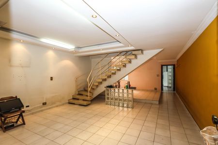 Sala de casa para alugar com 3 quartos, 200m² em Vila Gumercindo, São Paulo