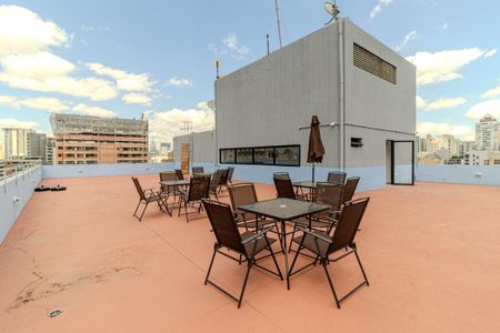 Studio para alugar com 33m², 1 quarto e sem vaga Studio para alugar com 33m², 1 quarto e sem vagaTerraço