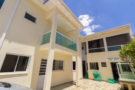 Casa para alugar com 180m², 2 quartos e 3 vagas Casa para alugar com 180m², 2 quartos e 3 vagasGaragem