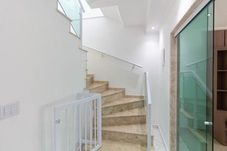 Casa para alugar com 180m², 2 quartos e 3 vagas Casa para alugar com 180m², 2 quartos e 3 vagasCorredor