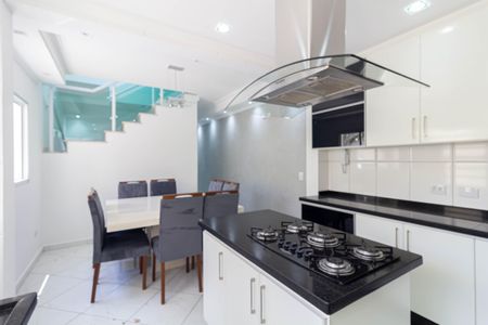 Casa para alugar com 180m², 2 quartos e 3 vagas Casa para alugar com 180m², 2 quartos e 3 vagasCozinha