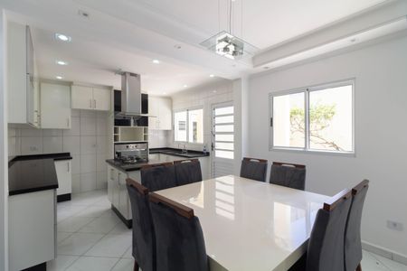 Casa para alugar com 180m², 2 quartos e 3 vagas Casa para alugar com 180m², 2 quartos e 3 vagasCozinha