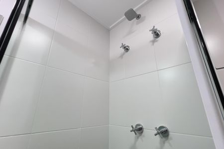 Apartamento para alugar com 68m², 2 quartos e 1 vaga Apartamento para alugar com 68m², 2 quartos e 1 vagaBanheiro