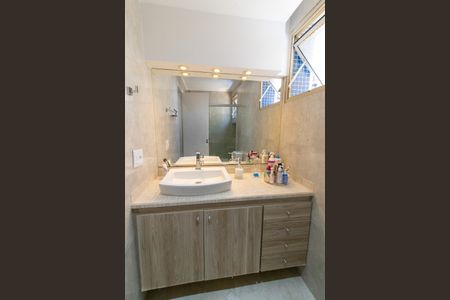 Apartamento à venda com 92m², 3 quartos e 2 vagasBanheiro da Suíte