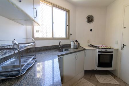 Apartamento à venda com 92m², 3 quartos e 2 vagasCozinha