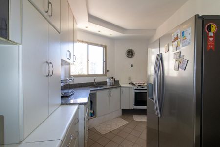 Apartamento à venda com 92m², 3 quartos e 2 vagasCozinha