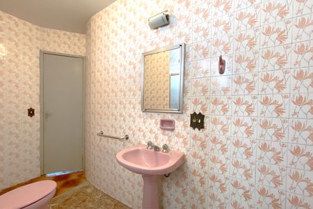 Apartamento à venda com 90m², 3 quartos e 1 vaga Apartamento à venda com 90m², 3 quartos e 1 vagaBanheiro