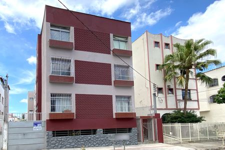 Apartamento à venda com 90m², 3 quartos e 1 vaga Apartamento à venda com 90m², 3 quartos e 1 vagaFachada