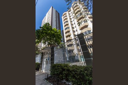 Apartamento para alugar com 112m², 3 quartos e 2 vagasFachada