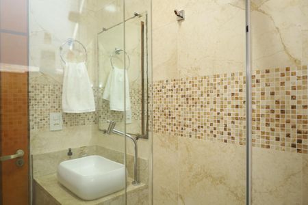 Casa à venda com 70m², 2 quartos e 1 vagaBanheiro 1