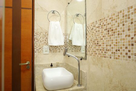 Casa à venda com 70m², 2 quartos e 1 vagaBanheiro 1