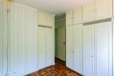 Casa à venda com 184m², 3 quartos e 2 vagasQuarto 01