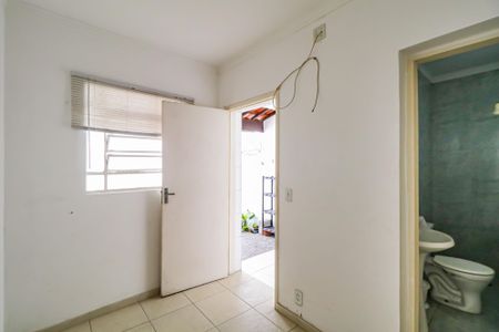 Casa à venda com 184m², 3 quartos e 2 vagasQuarto de serviço