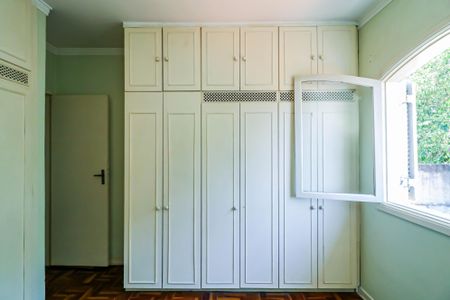 Casa à venda com 184m², 3 quartos e 2 vagasQuarto 01