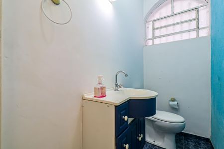 Casa à venda com 184m², 3 quartos e 2 vagasLavabo