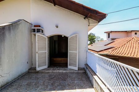 Casa à venda com 184m², 3 quartos e 2 vagasSuite - Varanda