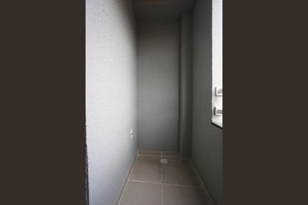 Apartamento para alugar com 32m², 2 quartos e sem vaga Apartamento para alugar com 32m², 2 quartos e sem vagavaranda