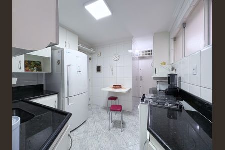 Apartamento para alugar com 98m², 2 quartos e 1 vaga Apartamento para alugar com 98m², 2 quartos e 1 vagaCozinha